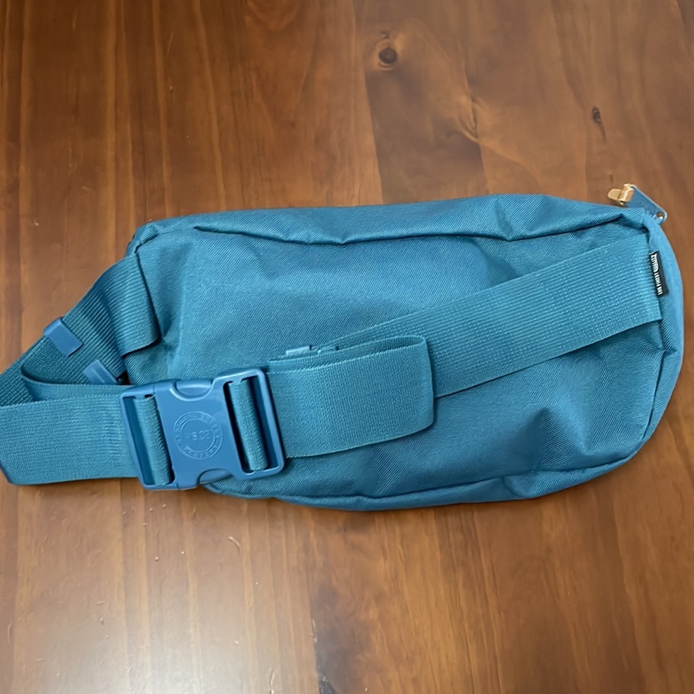 Herschel Hip Pack - Picture 2 of 3